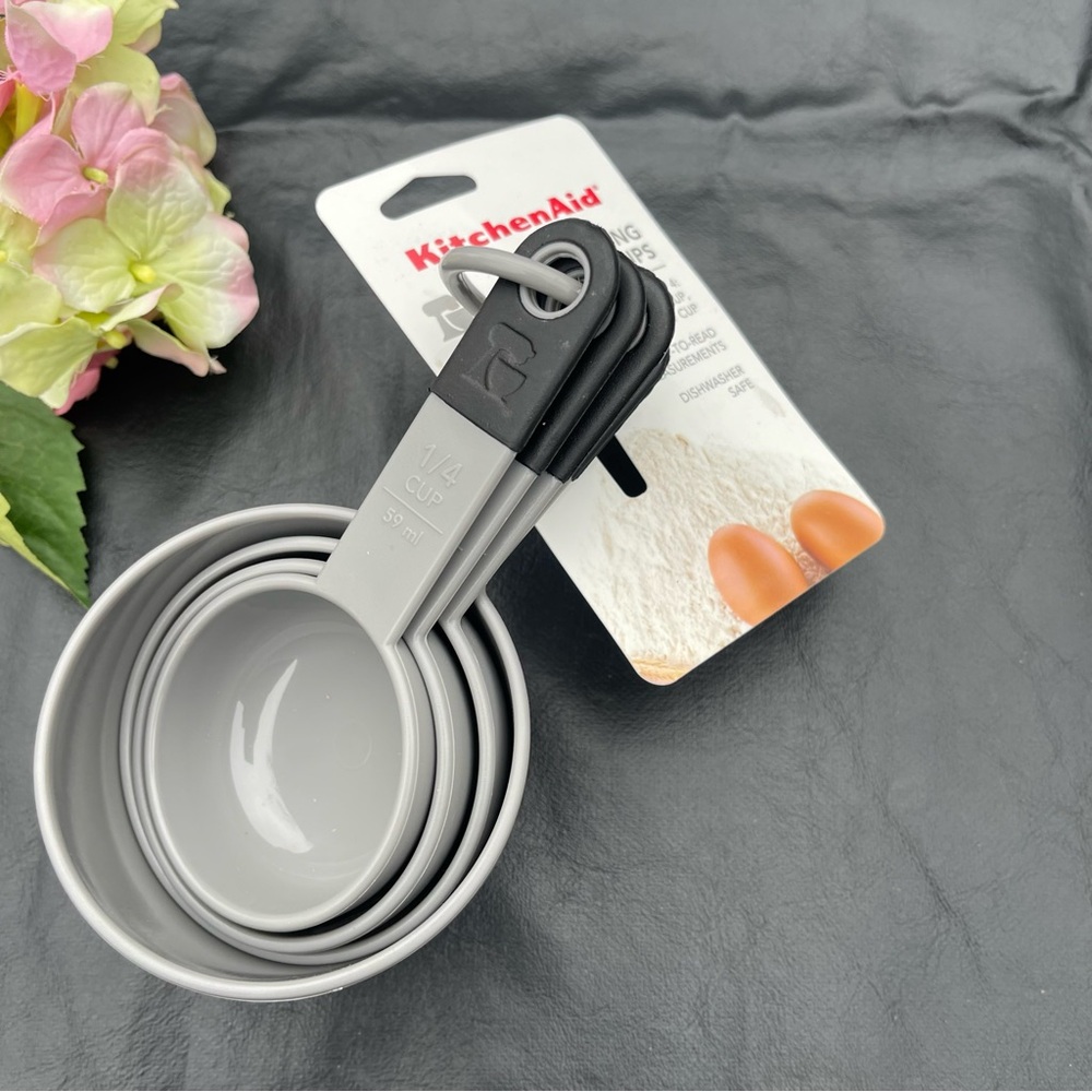 Kitchen aid Measuring Cups 4 pc. Polypropylene new color grey.